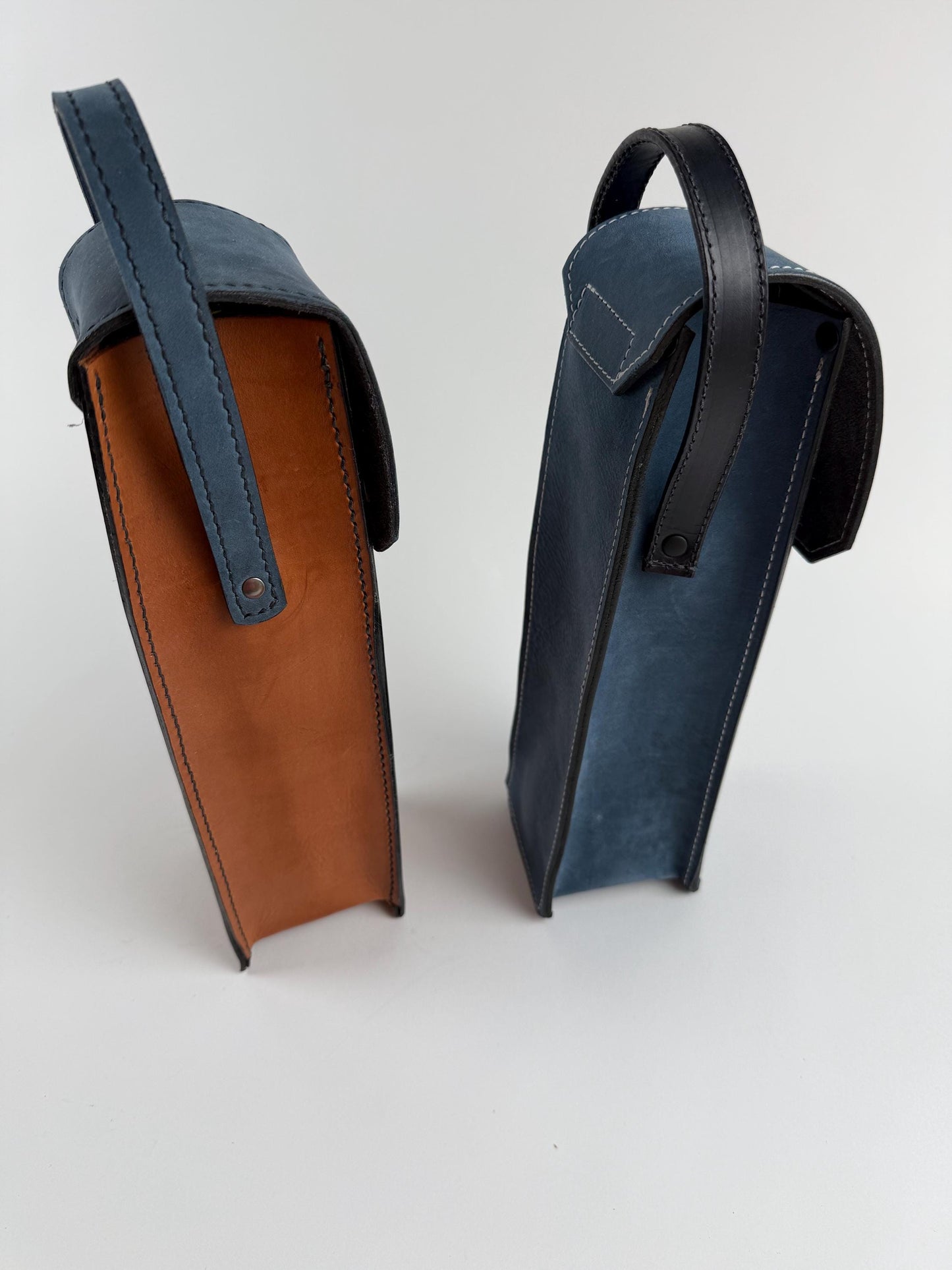 Handmade Leather Wine Tote, single-bottle, scotch tote, Horween leather, hand stitched