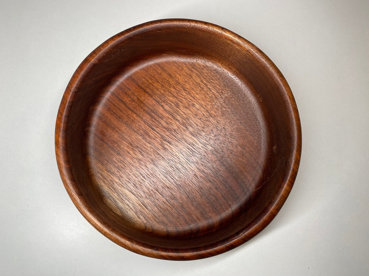 Walnut bowl - medium - handmade router bowl