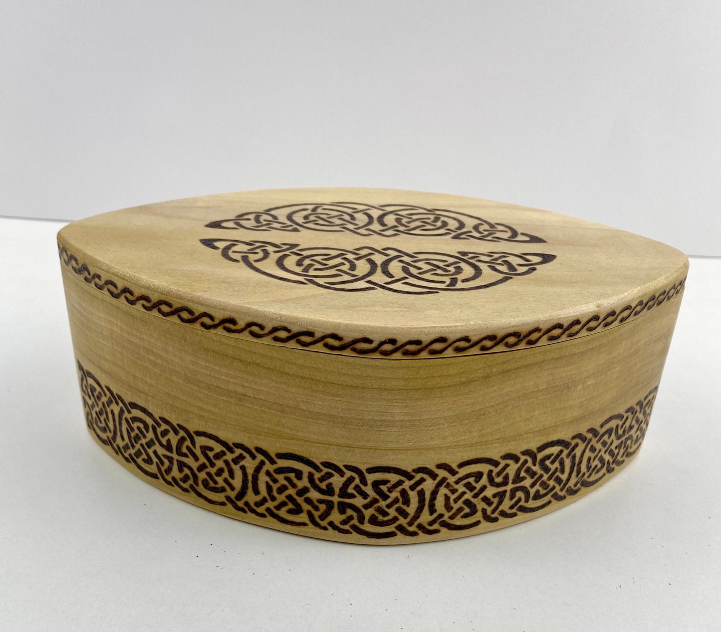 Small Handmade Keepsake Box - Celtic knot design - Poplar wood - lift-off lid with green Flocking lining - bandsaw box