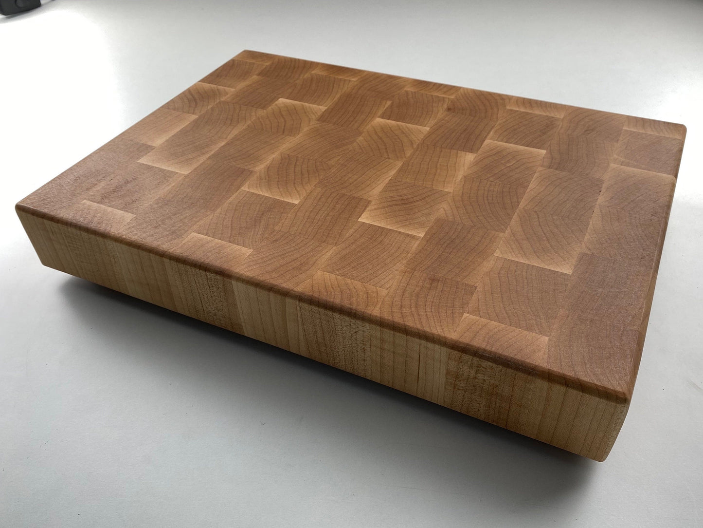 Handmade End-grain Cutting Board, Solid Maple, 2-1/2-inch Thick, Heavy Duty