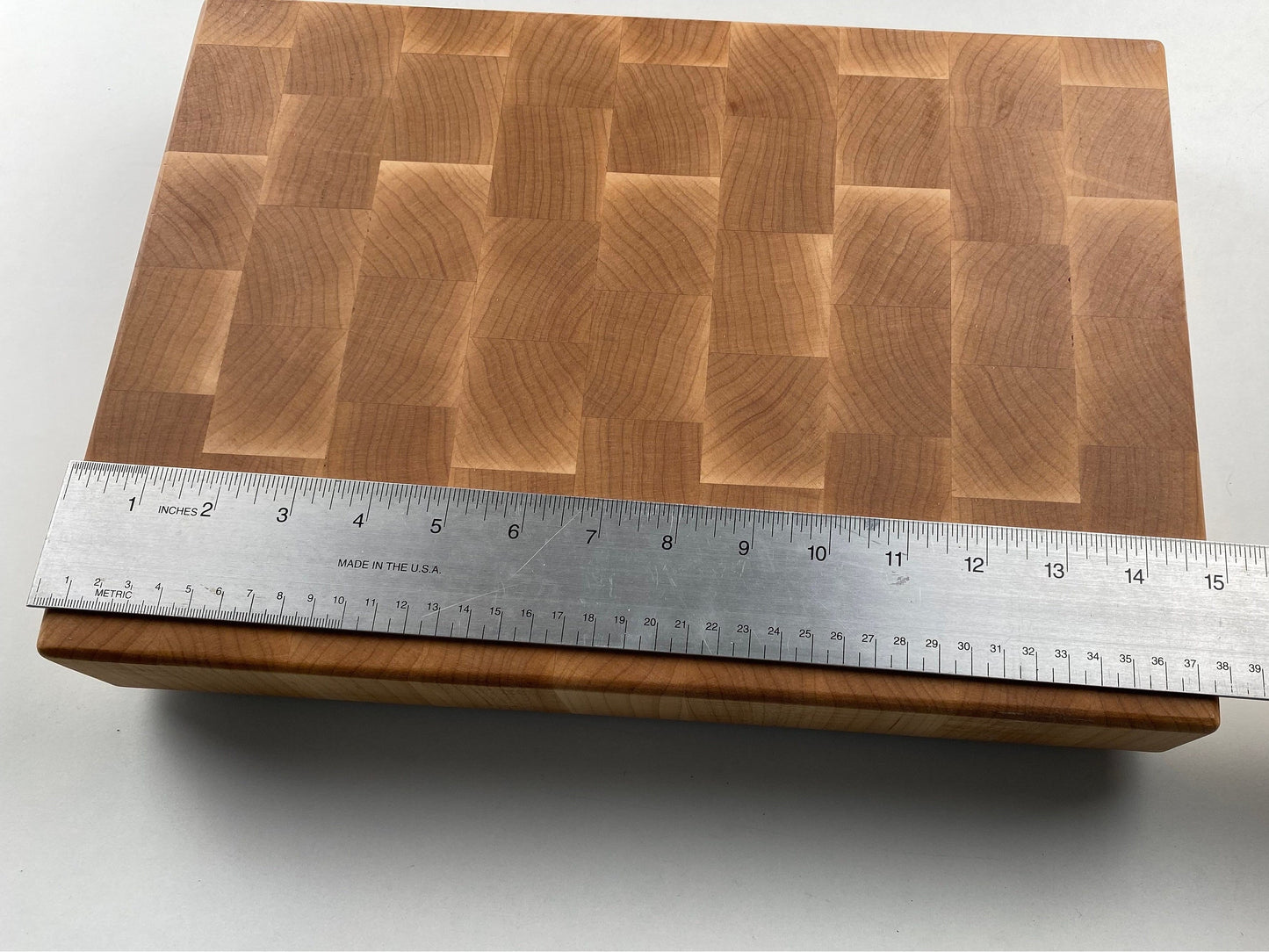 Handmade End-grain Cutting Board, Solid Maple, 2-1/2-inch Thick, Heavy Duty