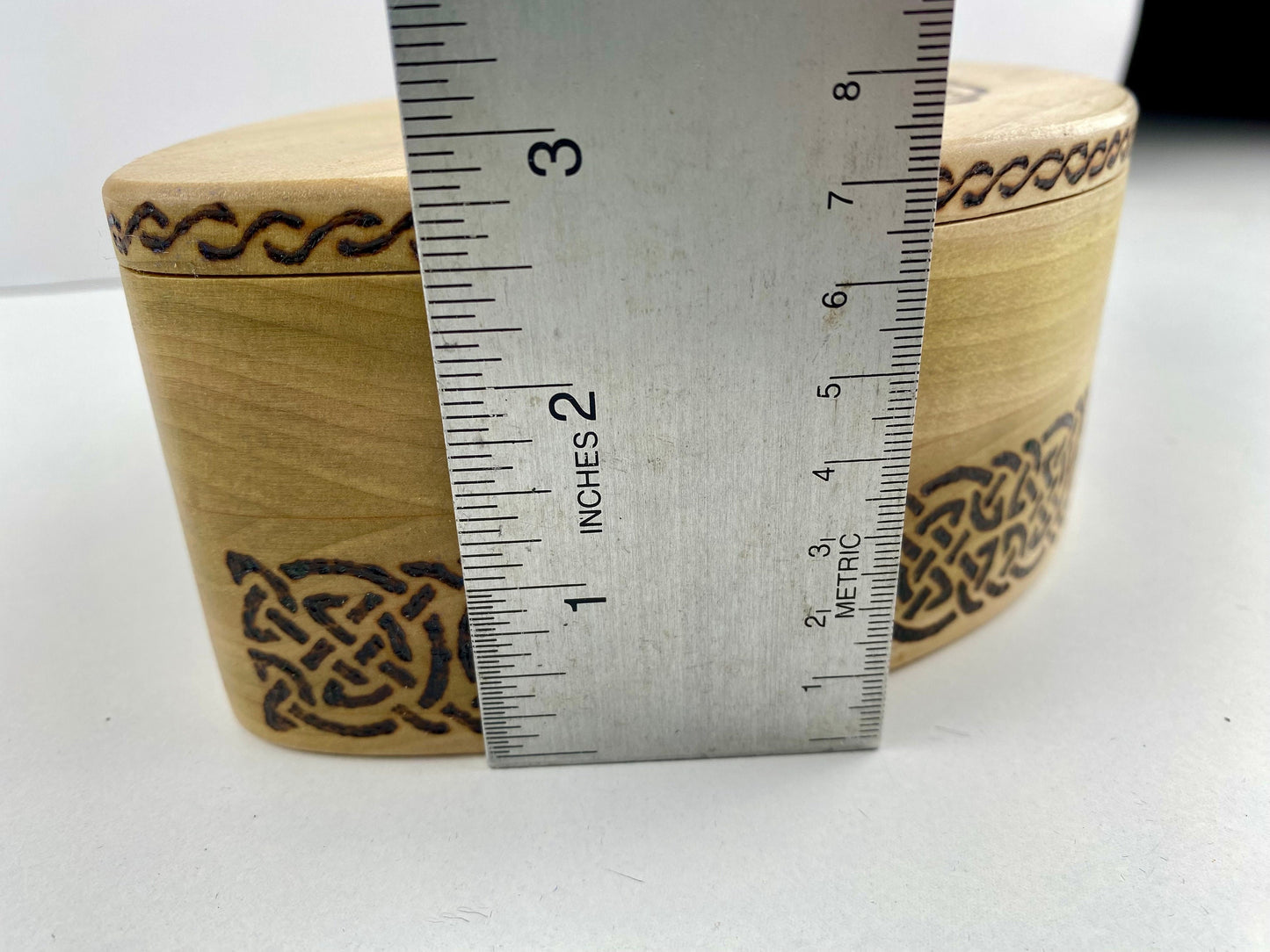 Small Handmade Keepsake Box - Celtic knot design - Poplar wood - lift-off lid with green Flocking lining - bandsaw box