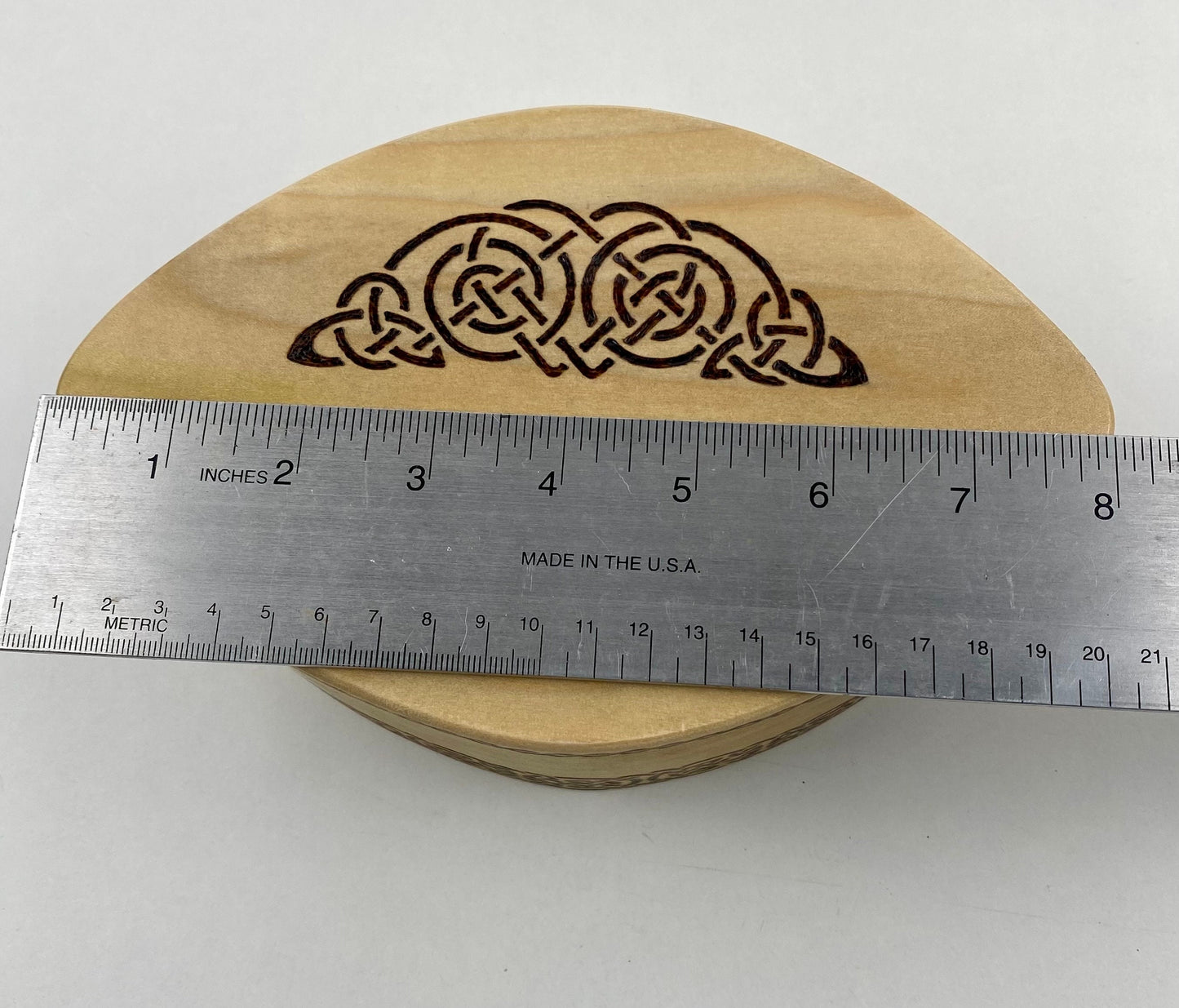 Small Handmade Keepsake Box - Celtic knot design - Poplar wood - lift-off lid with green Flocking lining - bandsaw box